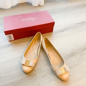 Salvatore Ferragamo Varina Leather Flats